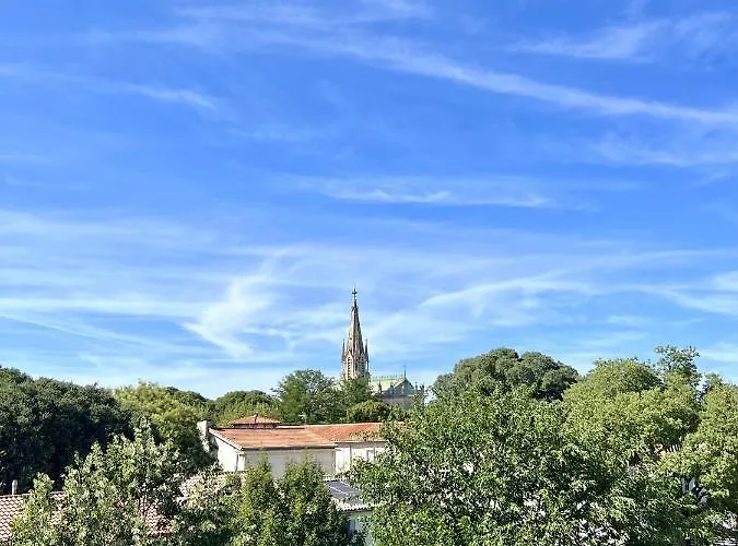 Beaux Arts - *proche Centre *clim *balcon